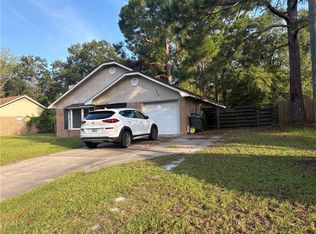 707 Timber Ridge Trl, Hinesville, GA 31313