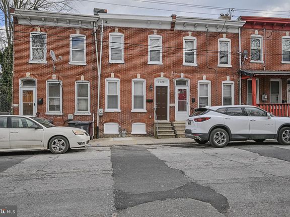 2nd image of 1020 N Spruce St