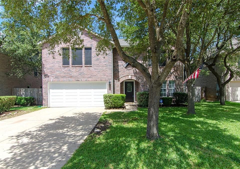 1st image of 1006 Del Roy Dr