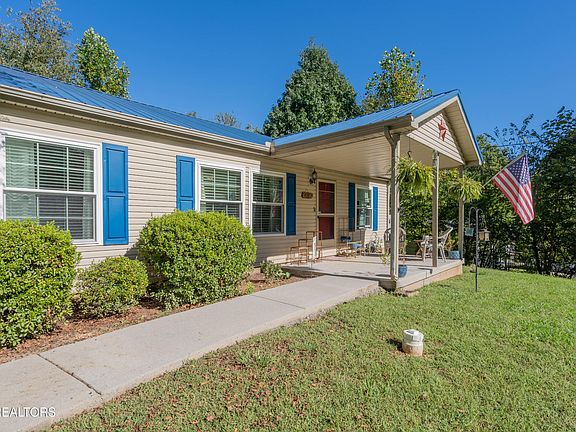 4th image of 170 Tori Kait Ln