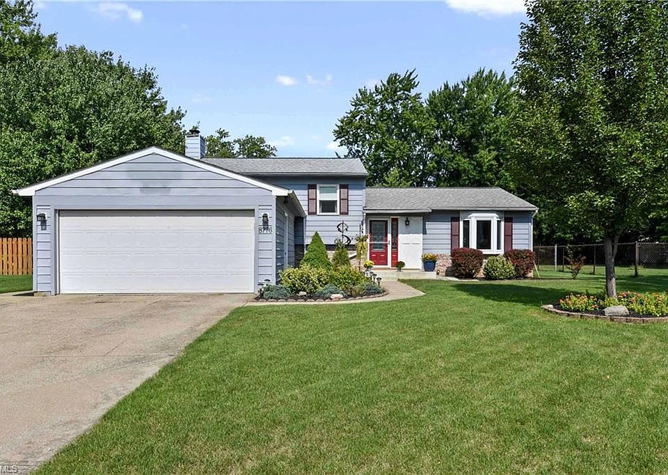 1st image of 8776 Fairlane Dr