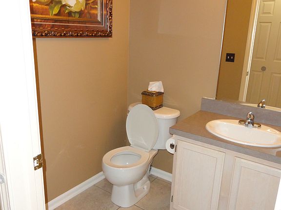 3rd image of 5390 Rivertown Cir SW