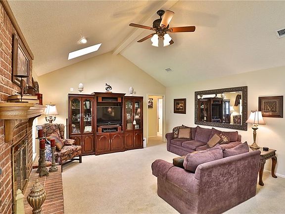 5th image of 4301 Dee Ann Ct