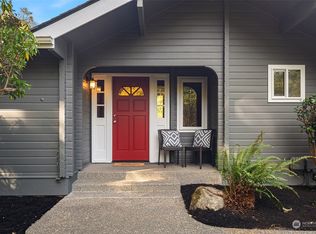 10370 NE Pine Way, Bainbridge Island, WA 98110