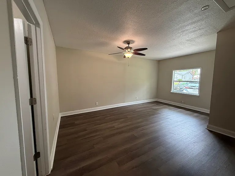4822 Kingsbury St #1 — Photo 5