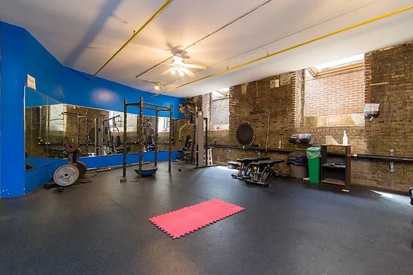 Rented by Nooklyn NYC LLC | media 34