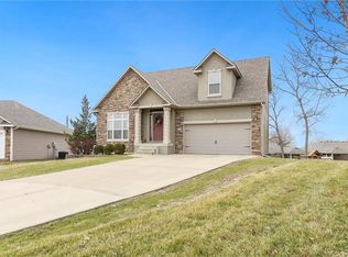 614 Oakmont Dr, Warrensburg, MO 64093