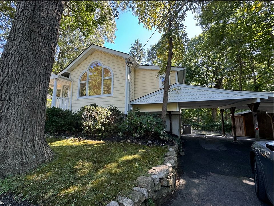 1st image of 48 Brook Dr