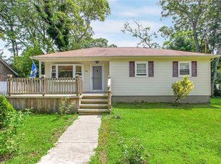 71 Valley Dr, Sound Beach, NY 11789