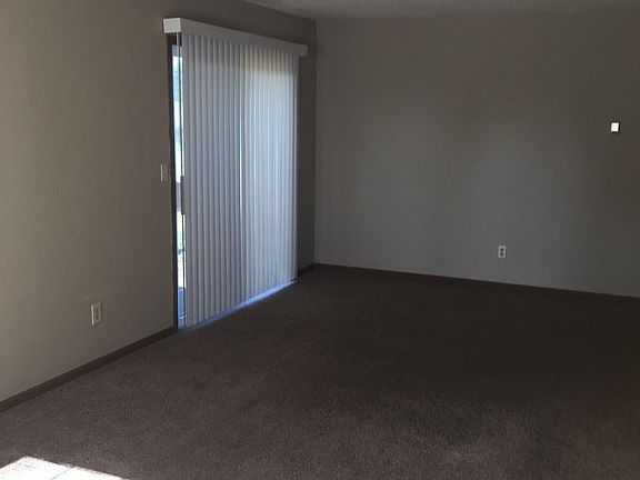 2nd image of 402 N Austin St APT A