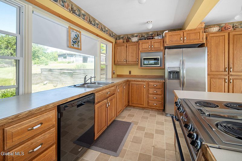 2nd image of 175 Bassett Road