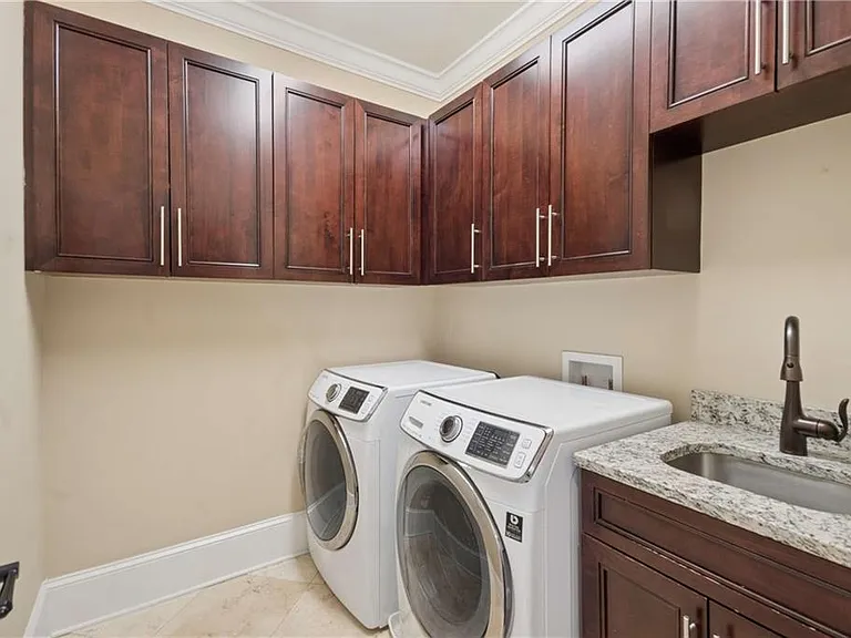 374 Clifton Rd NE — Photo 31