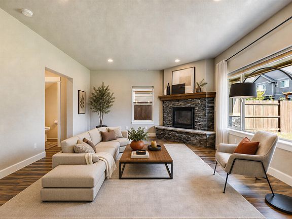 5th image of 3129 NE Flagstone Ave
