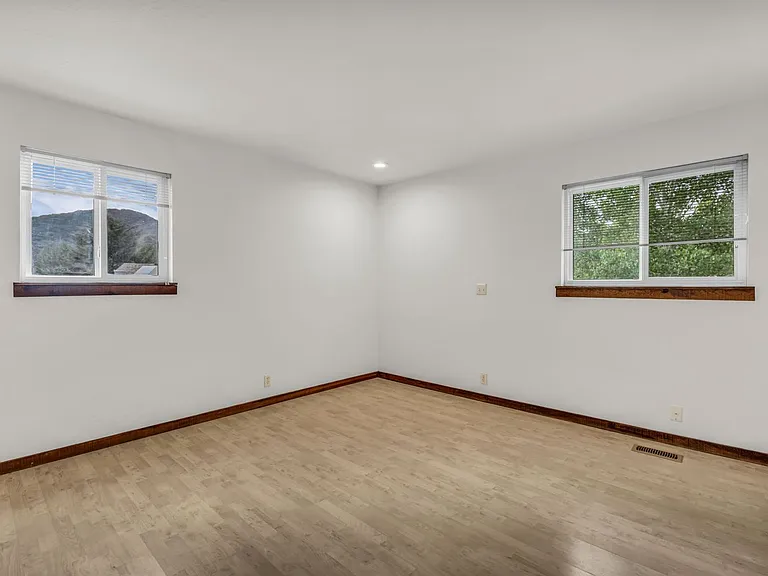 2320 Calumet Cir #B — Photo 14