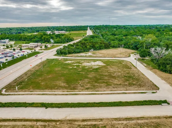 2411 Swamy Dr, Sherman, TX 75090