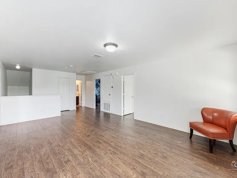 13262 Cleburne Dr — Photo 22