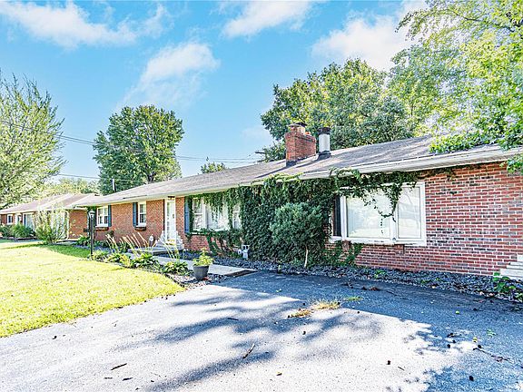 2nd image of 3200 Willow Ave