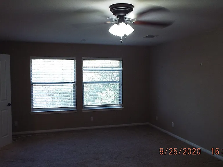 204 Cinnabar Trl — Photo 23