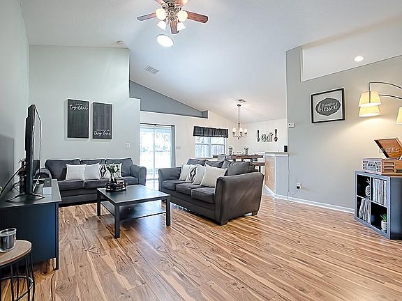 5th image of 11432 Lake Dr