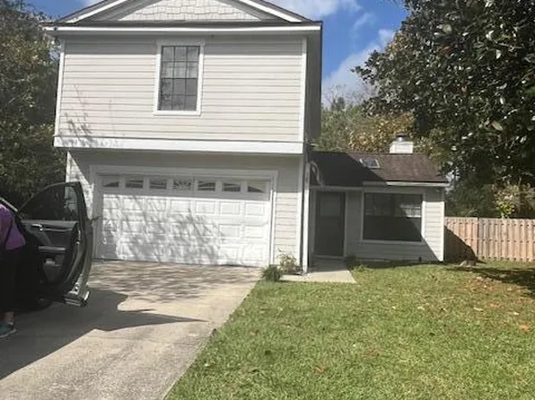 3811 English Colony Dr N, Jacksonville, FL 32257