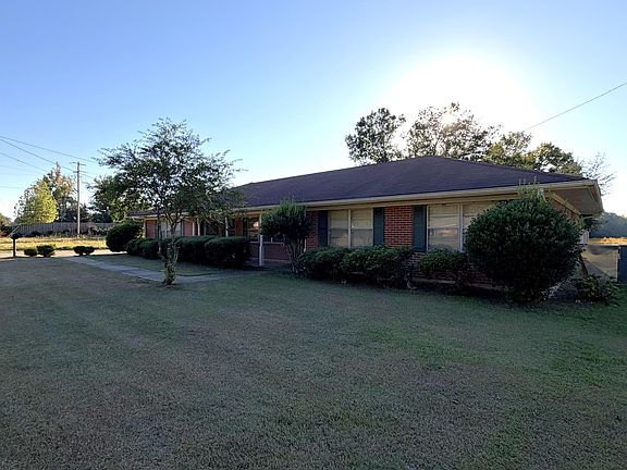 2nd image of 2433 N Veterans Memorial Blvd