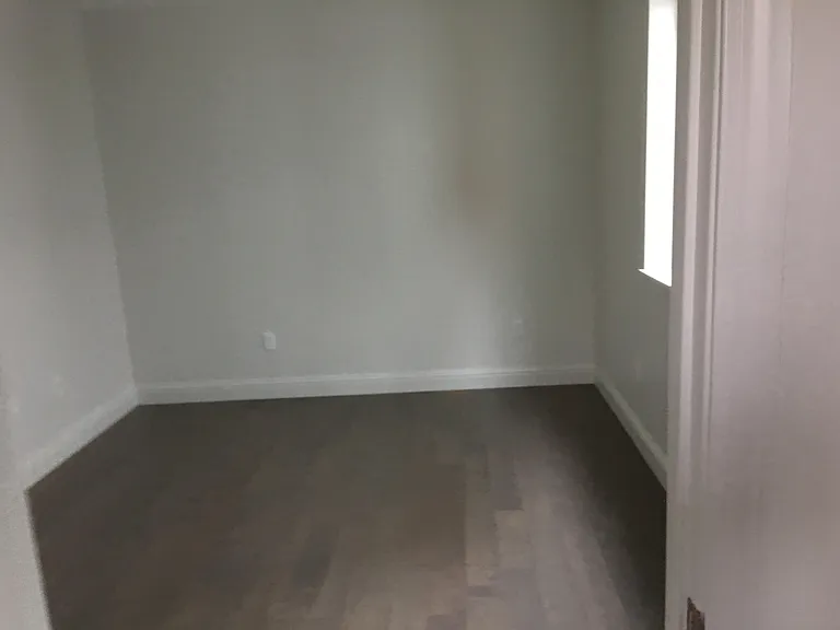 877 Willow St #1 — Photo 3