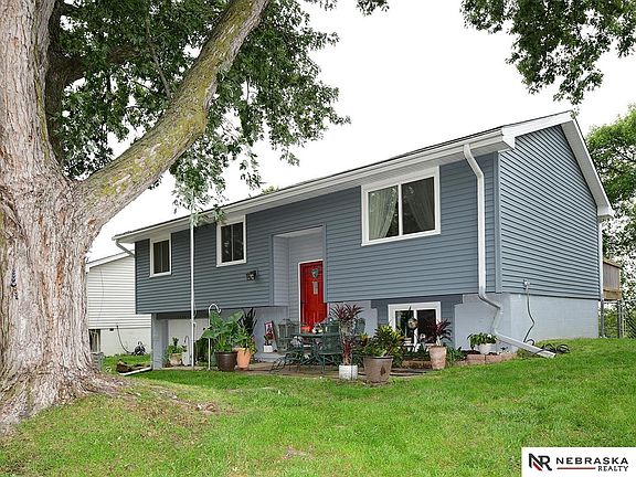 2nd image of 12004 N 157th St