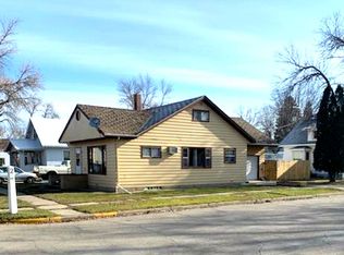 223 Center Ave S, Ashley, ND 58413