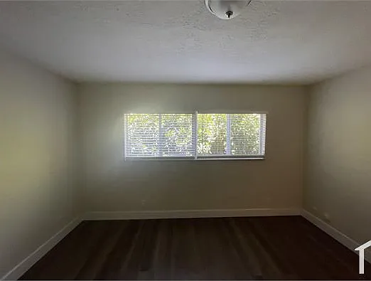 1444 Windsor Ct #5 — Photo 10