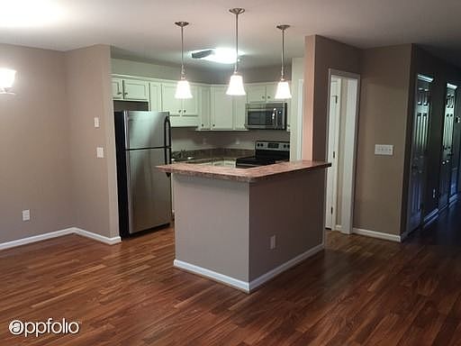 2nd image of 719 Shelby Dr APT D
