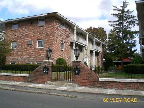 68 Vley Rd, Schenectady, NY