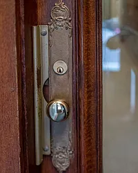 Rented by R A Cohen And Associates Inc