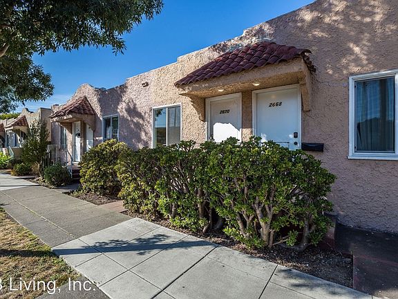 3rd image of 2674 Sacramento St