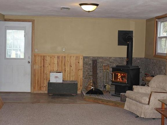 2nd image of 62 Belle Ave