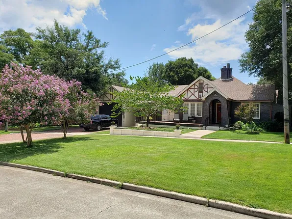 1715 E Gonzalez St, Pensacola, FL 32501