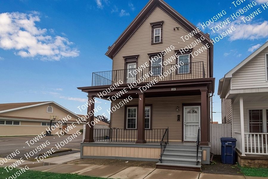 1st image of 238 Trenton Ave Unit 1