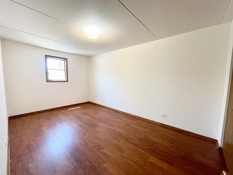 8630 S Nordica Ave #4 — Photo 6