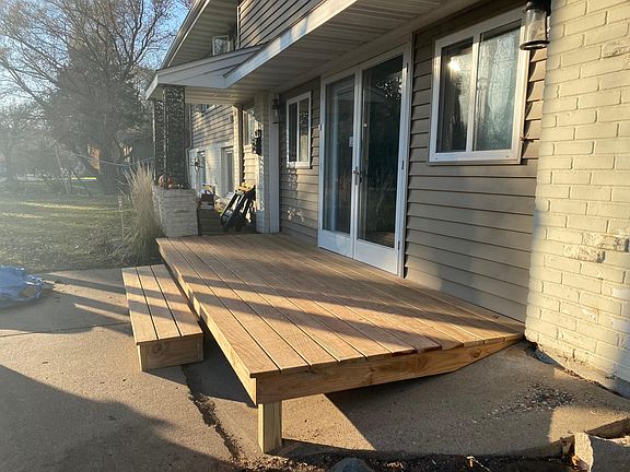 Daytime shot of the deck.