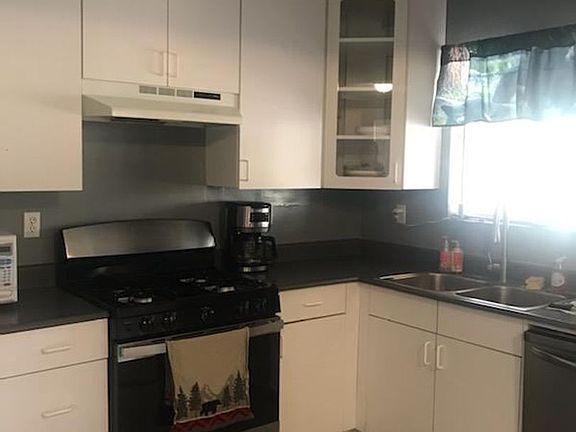 4th image of 318 Mojave Blvd