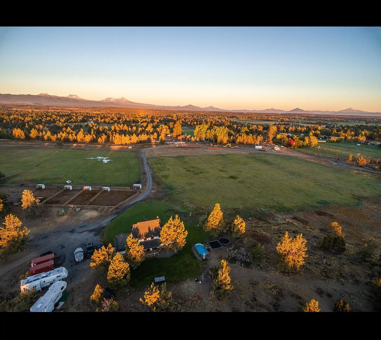 5 bed, 2500 sqft, $7,500 — Photo 1