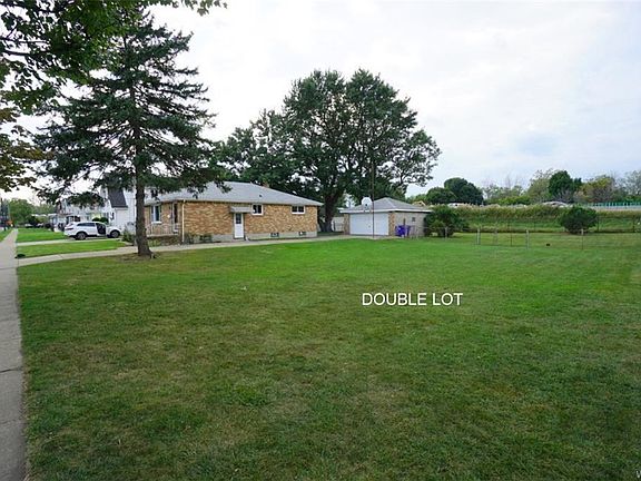 3rd image of 76 Klas Ave