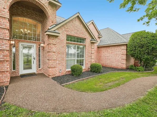 1252 Orchard Ln, Ennis, TX 75119