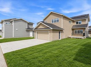 2765 NE Baywater Lndg SW, Airdrie, AB T4B 5K6
