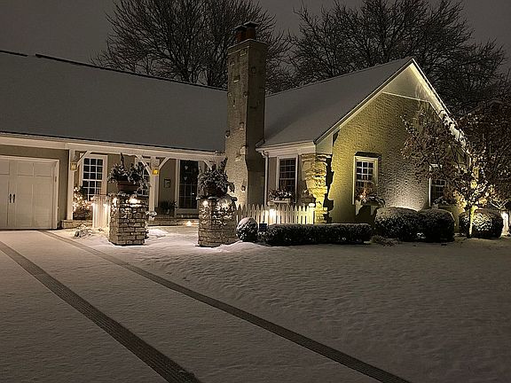 3rd image of 4266 Lyon Dr