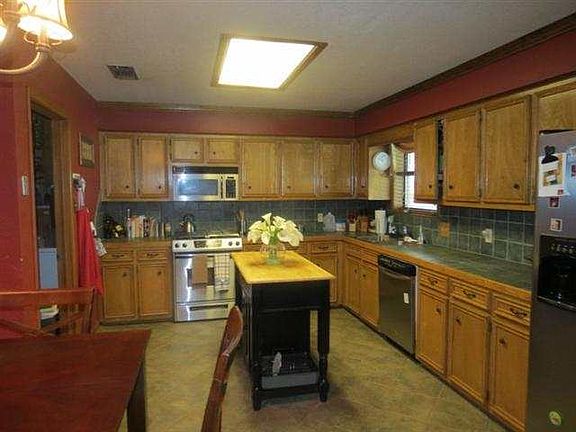 4th image of 1716 Avenue L