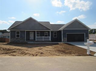 102 Big Pine Dr, Park Hills, MO 63601