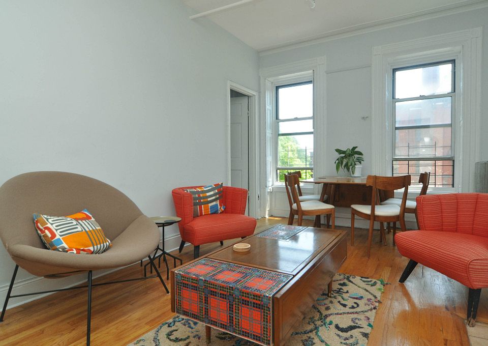 1st image of 107A Halsey St APT 4