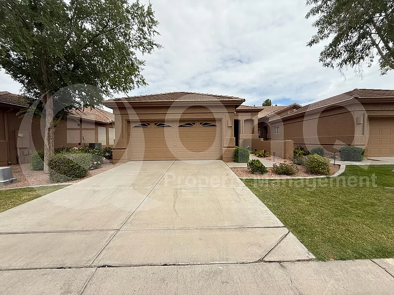 9634 E Rocky Lake Dr — Photo 1