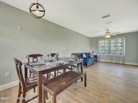 3rd image of 2056 Little John Rd