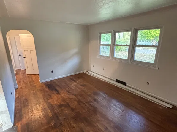 3012 Willow Dr, La Crosse, WI 54601